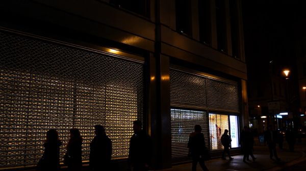 Services de réparation de rideaux métalliques à Bordeaux toute la nuit